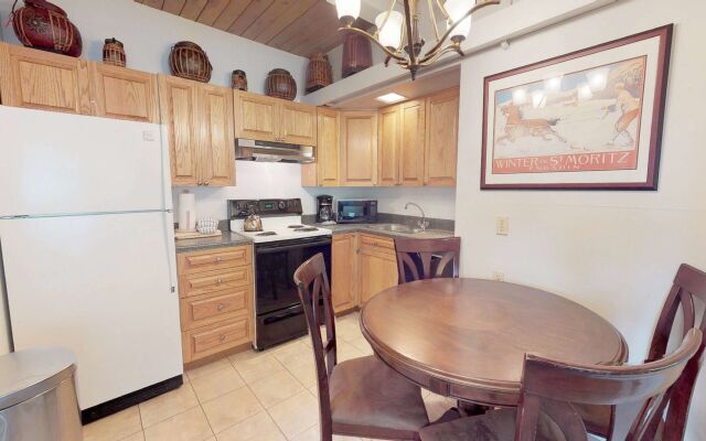 Aspenwood Condominiums