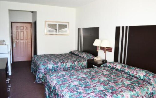 Relax Inn Motel & Suites