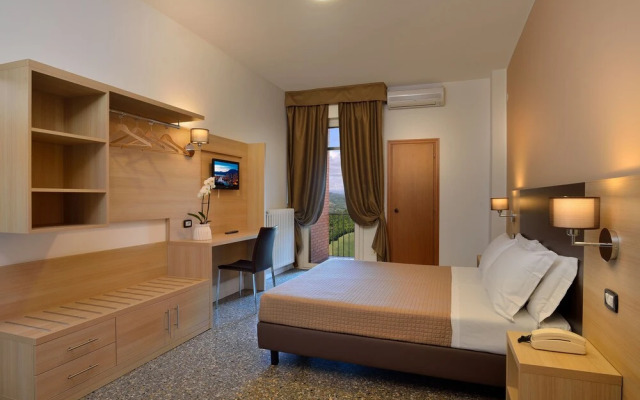 Hotel Piero Della Francesca