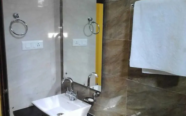 Hotel Trishul Regency