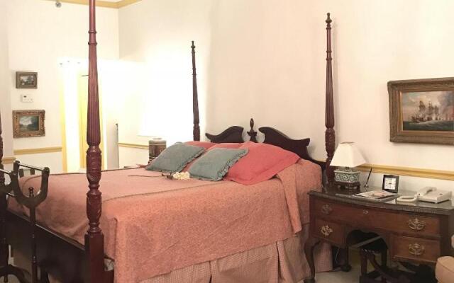 1896 House Country Inn & Motels