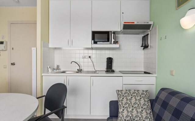 Spacious Studio Near Seafront