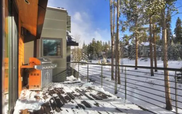 White Cloud Mountain Home