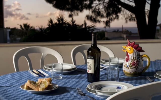 Villa dei Pini 7 posti vicino al mare