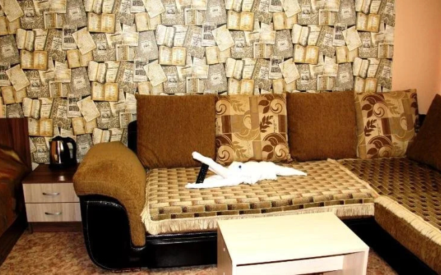 Oasis Hotel - Hostel