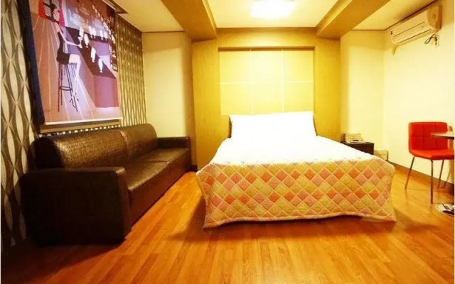 Charmant Hotel Suwon