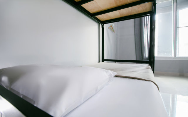 Guyasuka Hostel & Cafe by OYO Rooms