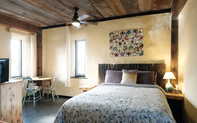 Owl's Nest Suites