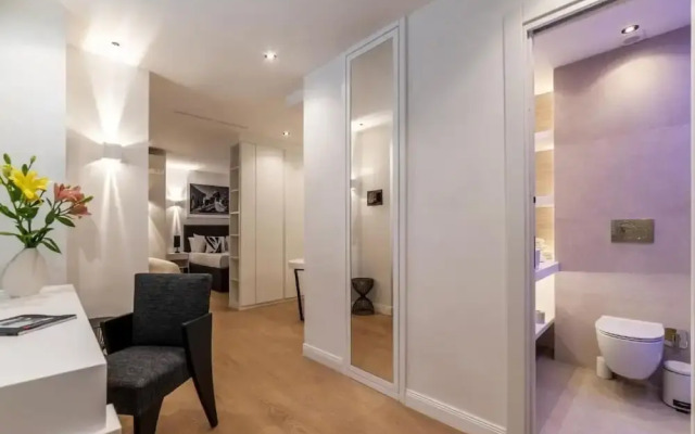 JOIVY Elegant Suites Near Villa Borghese