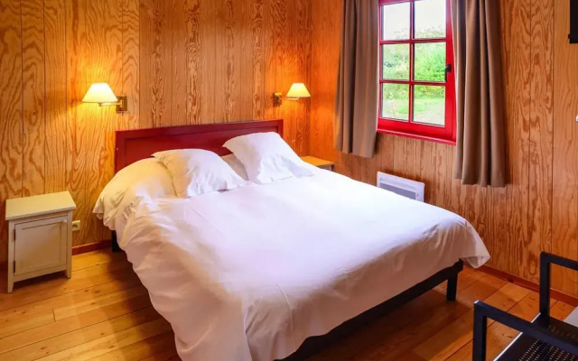 Wooden Chalet in Abbeville Near Somme Bay