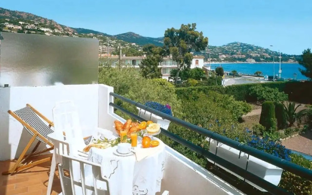 Logis Hotel l'Esterella