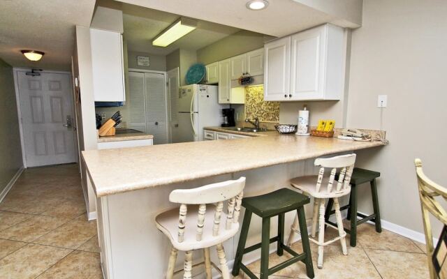 Boardwalk 183 by Youngs Suncoast