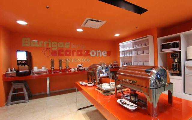 One Cancun Centro