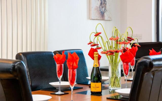 Central Belfast Apartments Pottinger's Quay