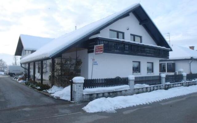 Guest Accomodation Skerlak