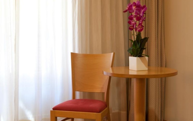 Double room (full double bed) (bed type is subject to availability)
