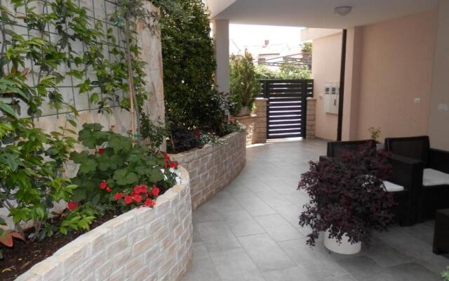 Melody Apartment