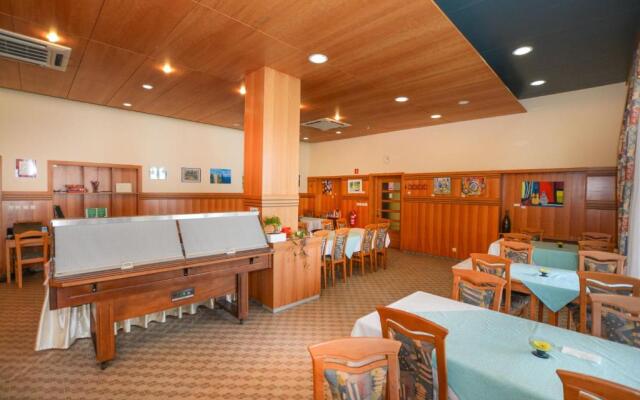 Maestral Residence