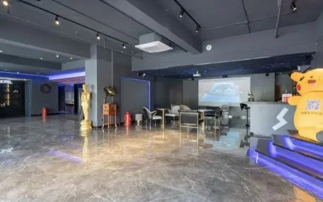 Film Hotel