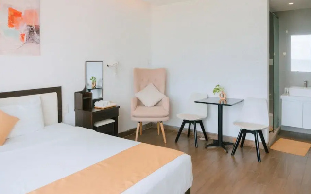 Horizon Front Beach Hotel Danang