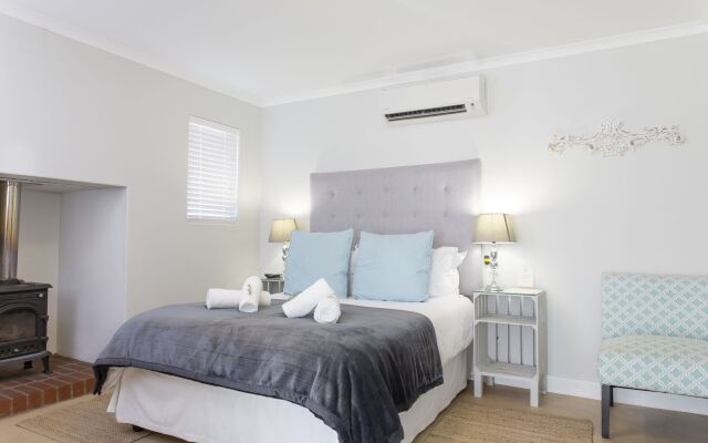 401 Rozendal Cottages