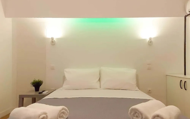 Plaka Hidden Jewel - Acropolis