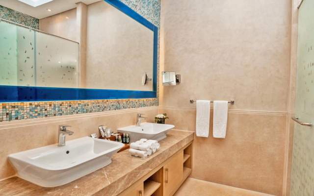Rixos Premium Magawish Bay View