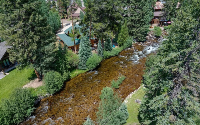 The River House 3 Bedroom Cabin