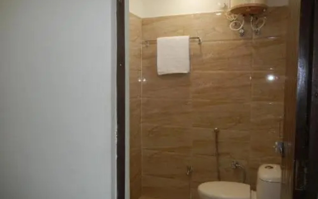 Prakash Farm BY OYO Rooms