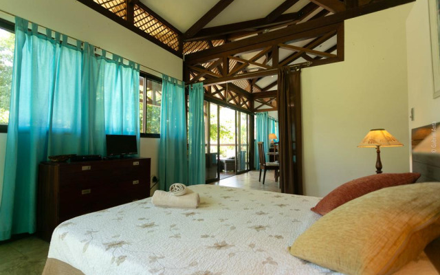 Kenaki Lodge