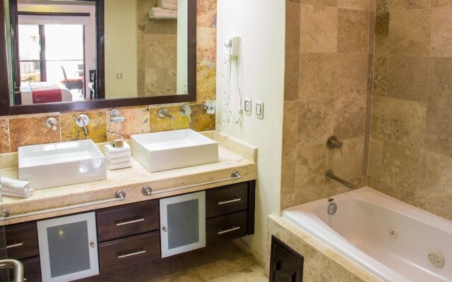 El Faro 205 Reef 2 Bedroom