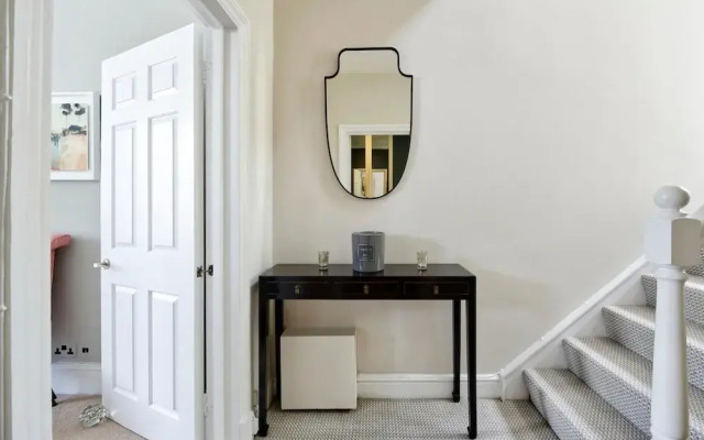 Gorgeous Modern 2 Bedroom Flat in Chelsea