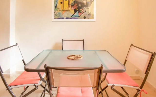 Homely Apartment in Palermo With Patio