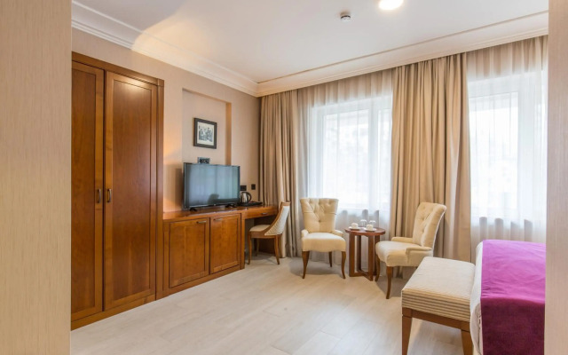 Xenon Hotel & SPA