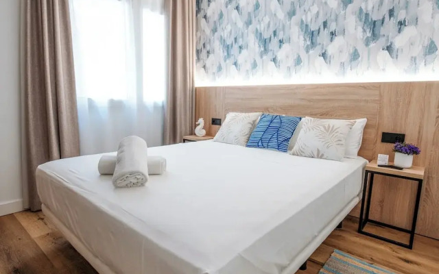 Sweet Lloret Suites