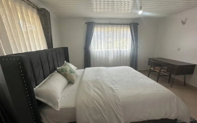 Lux Suites Greenpark Getaway Bungalows