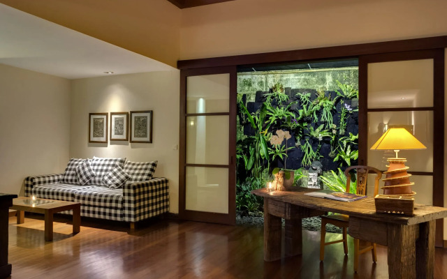 The Longhouse Jimbaran Bali