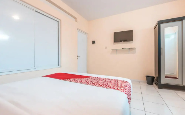 J&B Room Pramuka by Oyo Rooms