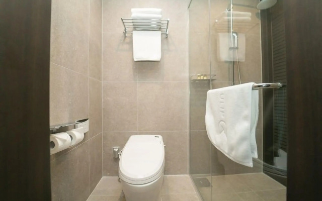 Golden Tulip Ever Yongin Hotel
