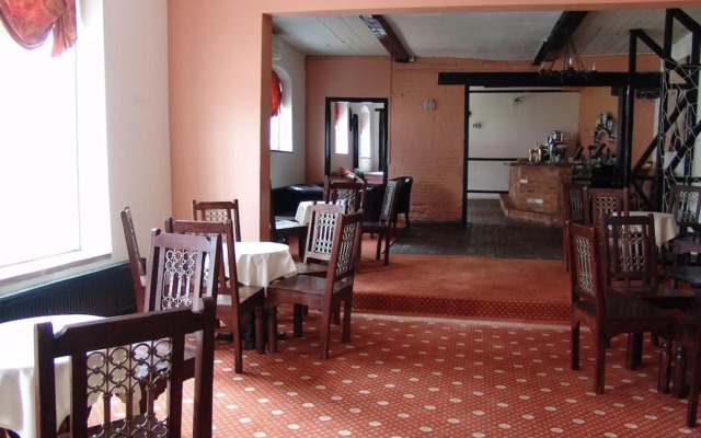 Caistor Hall Hotel