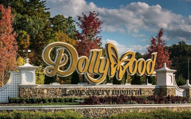 Smoky Waters by Hosteeva