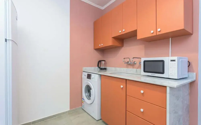 Galleria 1-Bedroom Apartment in Batroun