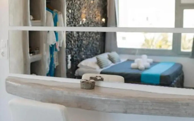Ichor Suites (Adults Only)