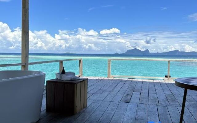 Sisipan Island Water Resort