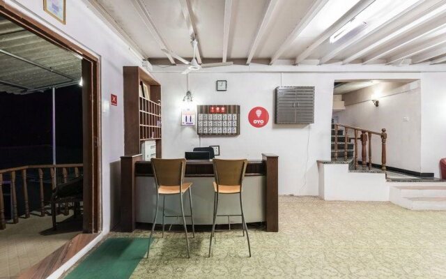 Hotel Murud Beach Home