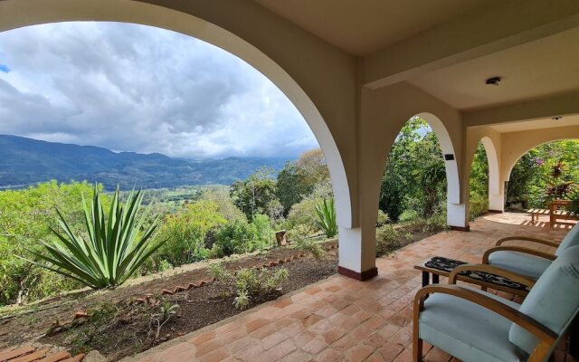 Villas Valle Bello Ujarras