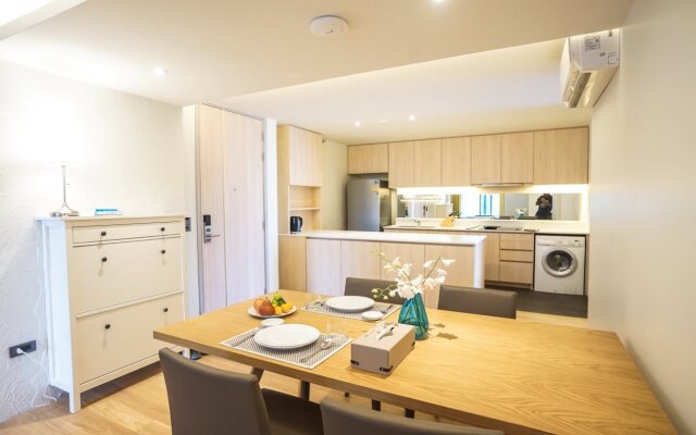 Balcony Seaside Sriracha Hotel & Serviced Apartments