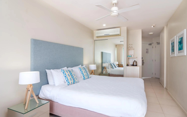 201 Lake Street Apartments – Guest Rooms – Cairns
