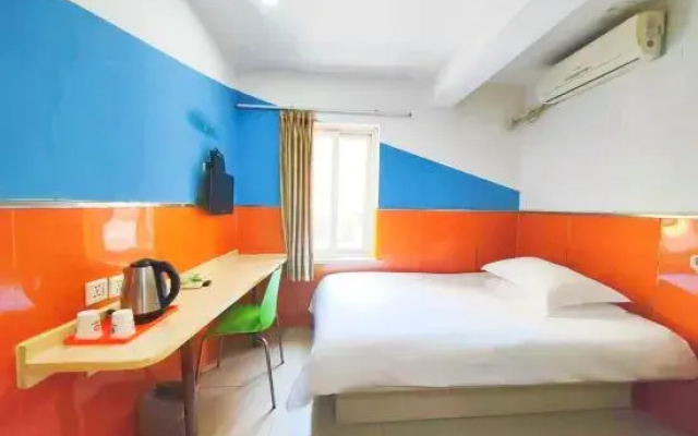 Kaiman Hotel (Shanghai Caohejing Caobao Road)