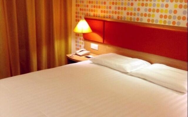 Home Inn (Chengdu Dianxin Road Huaxi Medical University)